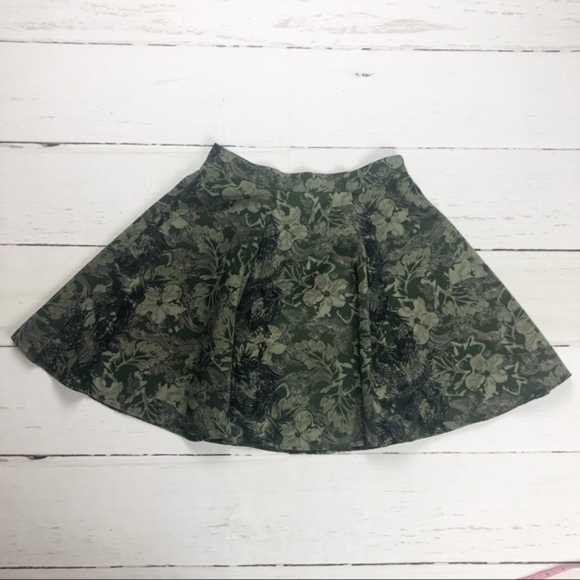 Urban Outfitters Dresses & Skirts - Urban Outfitters Floral Dragon Print GreenSkirt S